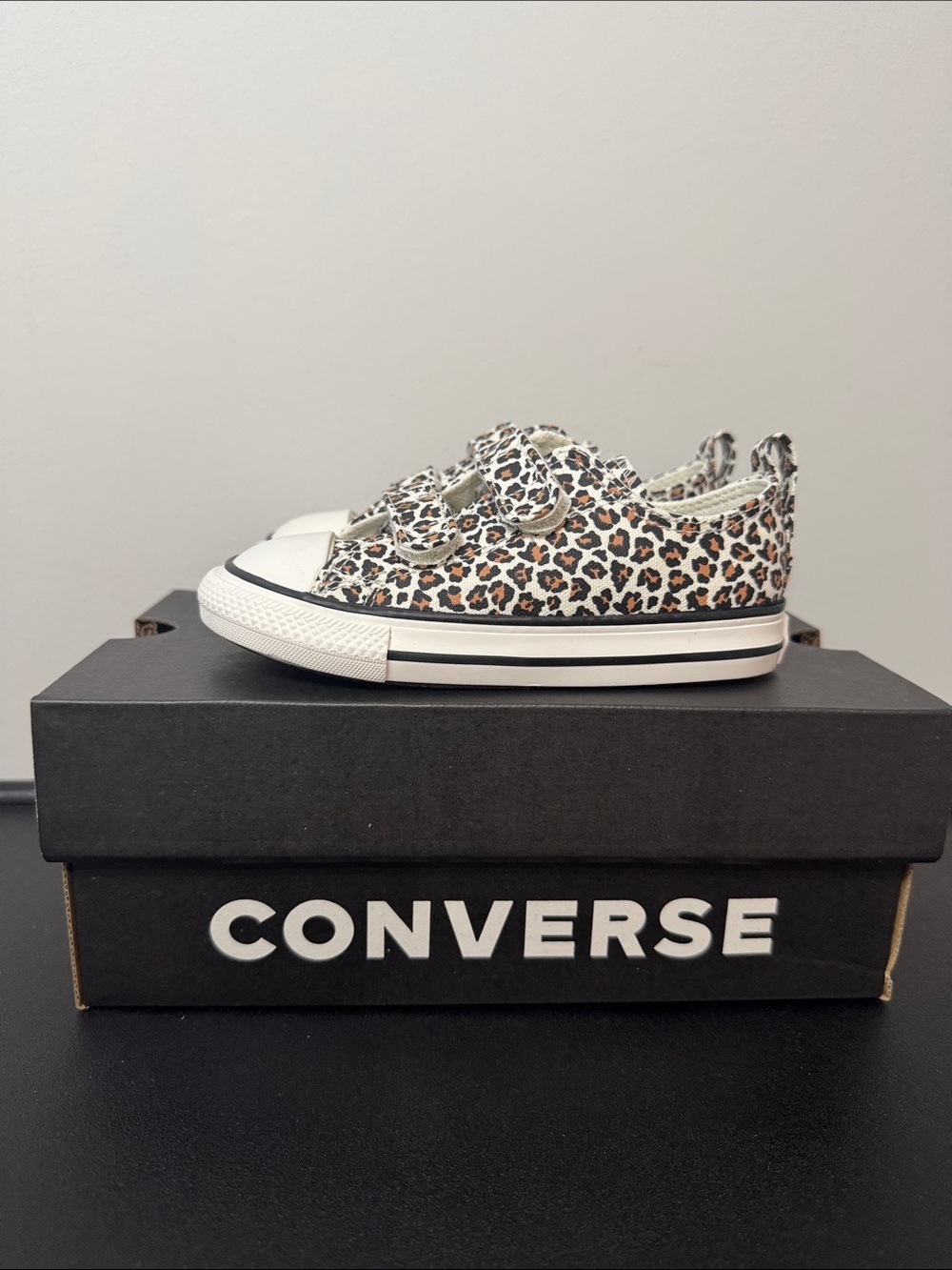 Converse Leopard Print Low Top Toddler Size 8 New NIB